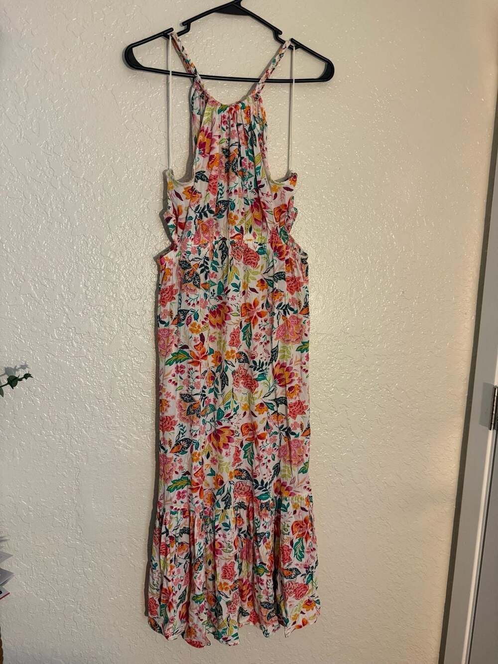 Old Navy Crinkled Halter Maxi Dress Floral